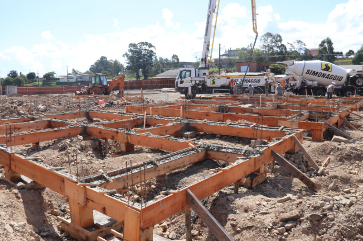 Garibaldi - Prefeitura Municipal - Programa habitacional no Bairro Bela Vista II avan�a para novas etapas