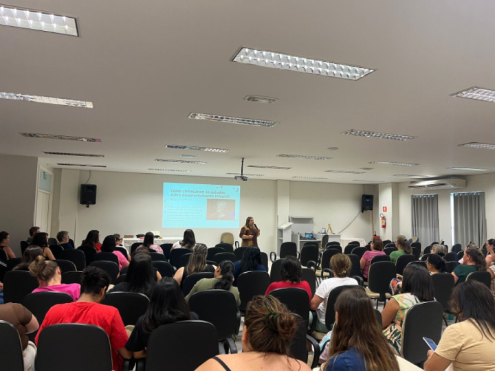 A palestra foi conduzida por Paloma Maffei, tecn�loga em alimentos do SENAI