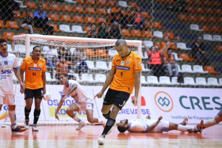 ACBF APLICA OUTRA GOLEADA