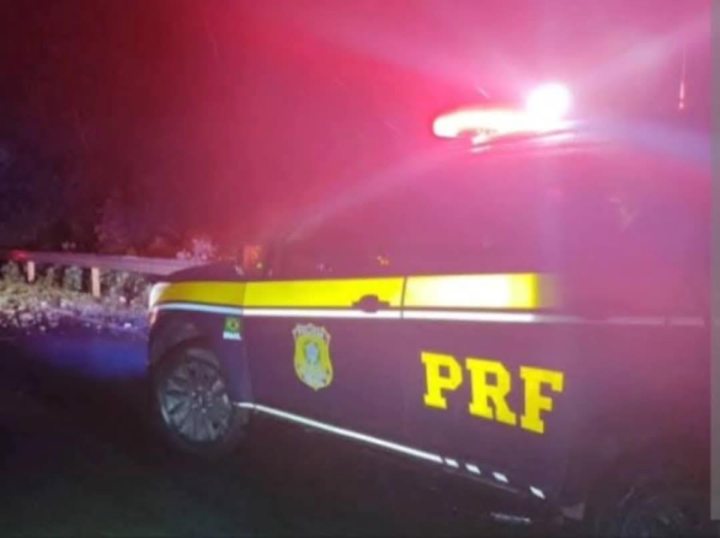 Tr�nsito -  BR-470 � bloqueada na Serra das Antas ap�s fortes chuvas