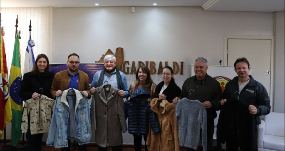 Garibaldi - Prefeitura Municipal -  Secretaria de Assist�ncia Social e CDL Jovem lan�am a Campanha do Agasalho 2026