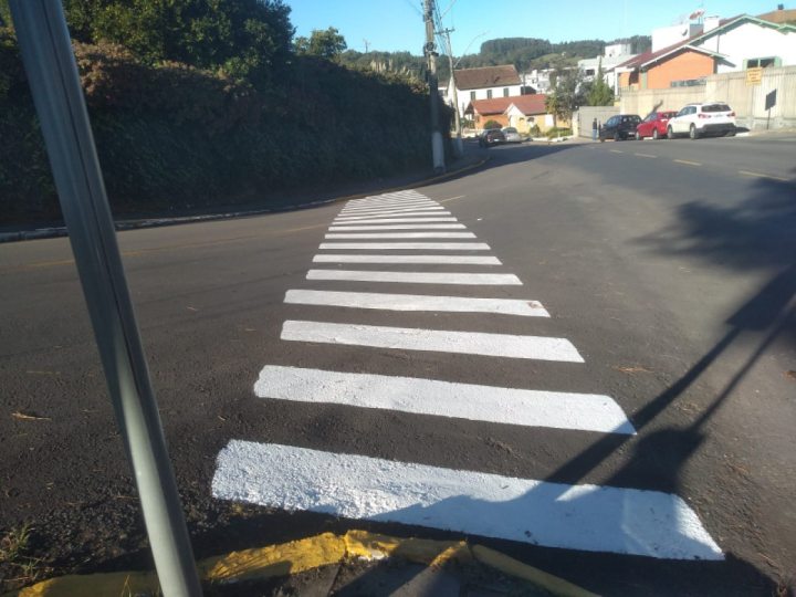 Garibaldi - Secretaria de Seguran�a e Mobilidade Urbana corrige preferencial em acesso a Marcorama e refor�a sinaliza��o vi�ria