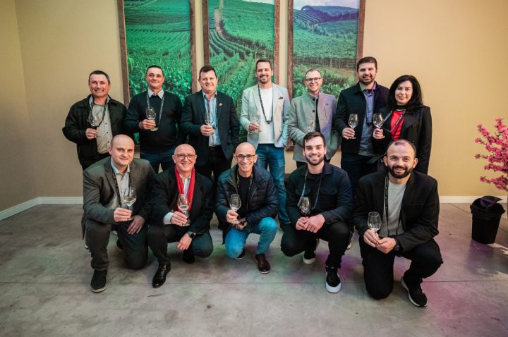 DIREO E ASSESSORES DA COOPERATIVA VINCOLA GARIBALDI 