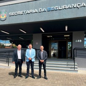 Prefeito de Farroupilha visita Secretaria Estadual de Segurana Pblica em busca de mais efetivo para BM e PC