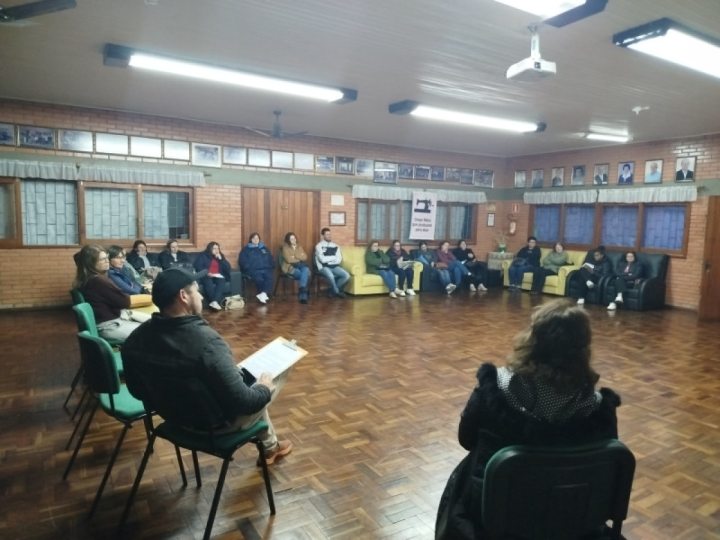 Garibaldi - Secretaria Municipal de Agricultura e Pecu�ria Secretaria de Agricultura e Pecu�ria realiza reuni�o com comunidades sobre o Festival do Grostoli