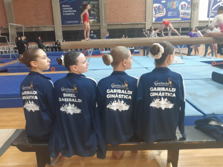 Ginastas da SMEL participam do IV Trofu Sogipa