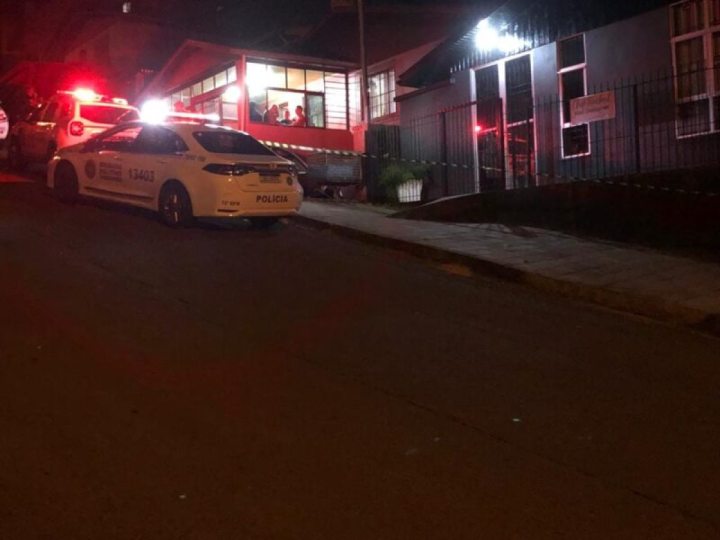 Jovem  executado com mais de 30 tiros em Caxias do Sul