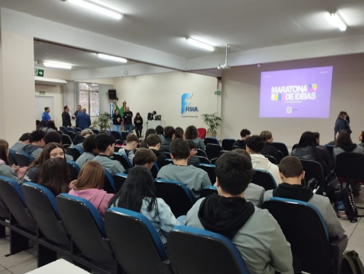 Jovens desenvolvem solu��es para desafios reais durante maratona de inova��o em Garibaldi
