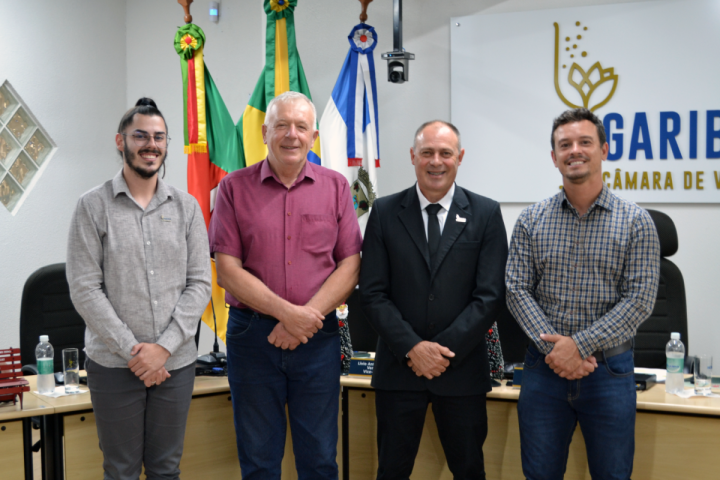 LEANDRO ROQUE DELAZERI ASSUME PRESID�NCIA DO PODER LEGISLATIVO DE GARIBALDI, RS 