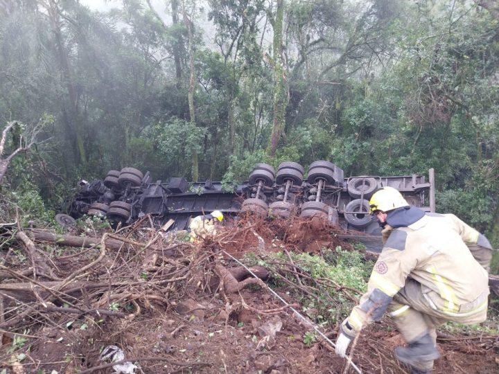 MOTORISTA MORRE EM ACIDENTE EM FARROUPLHA, RS 