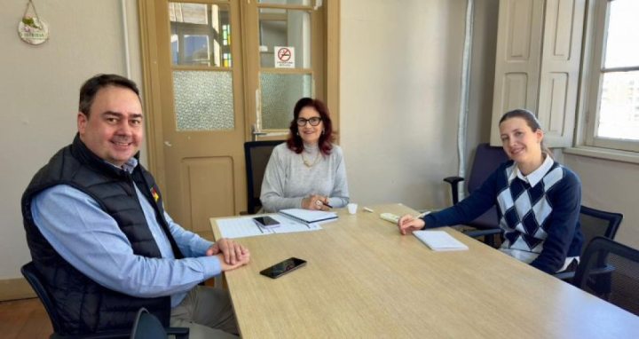 Garibaldi - Garibaldi recebe secret�rio-adjunto estadual da Cultura para reuni�o sobre projetos e oportunidades para o munic�pio