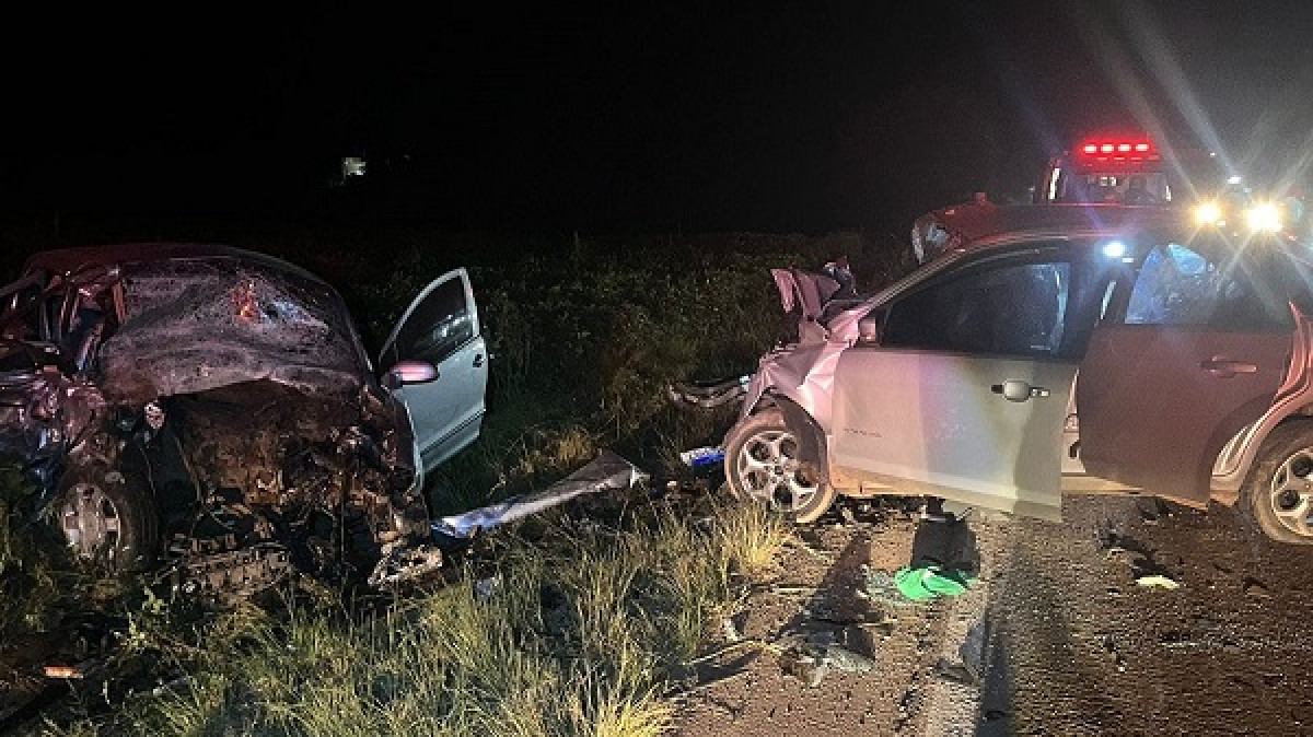 Tr�nsito - Tr�s jovens naturais da Argentina morrem em acidente em Casca 