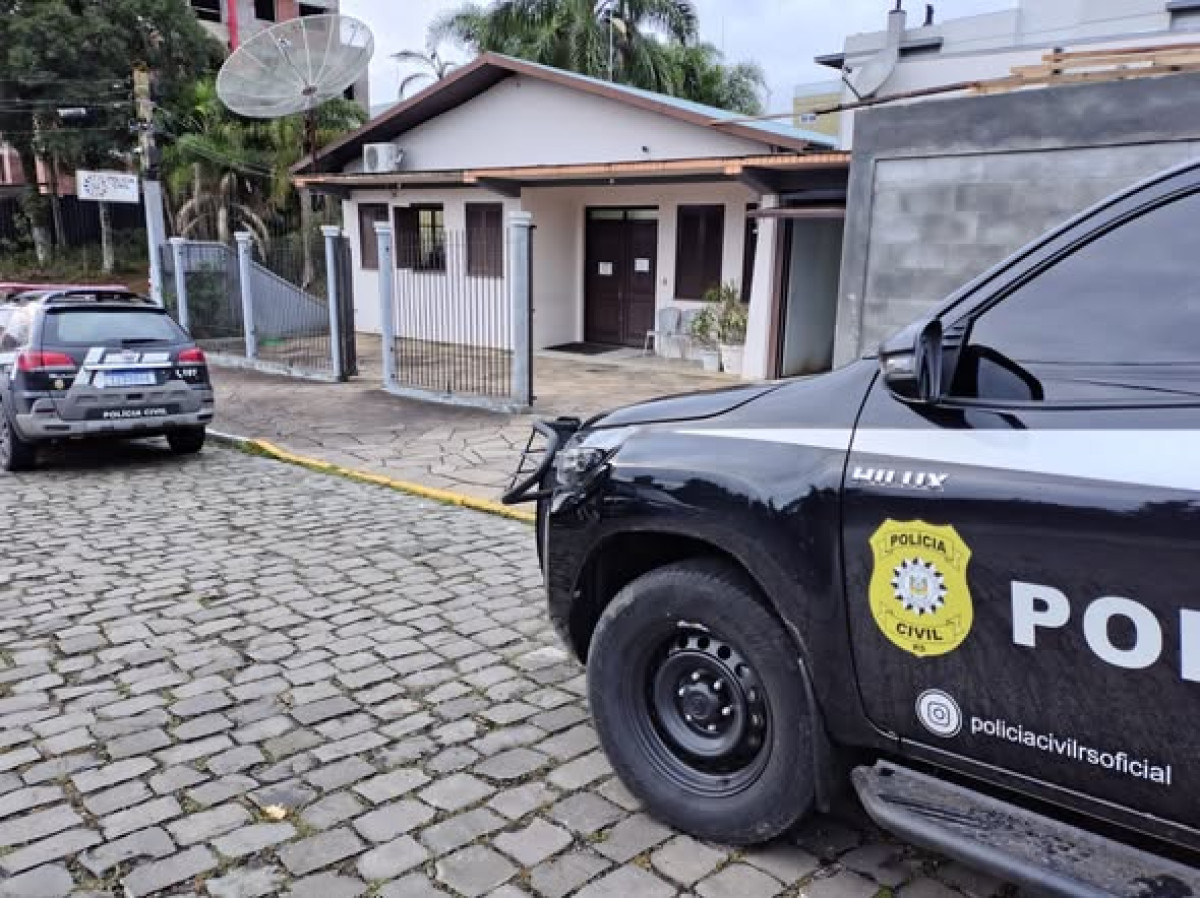 Seguran�a - Pol�cia Civil cumpre mandados e prende duas pessoas em Carlos Barbosa