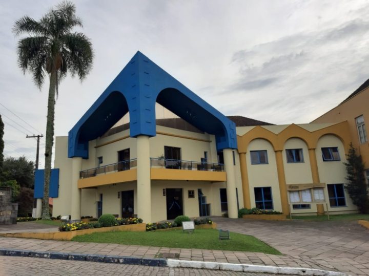 PR�DIO PREFEITURA DE GARIBALDI, RS 