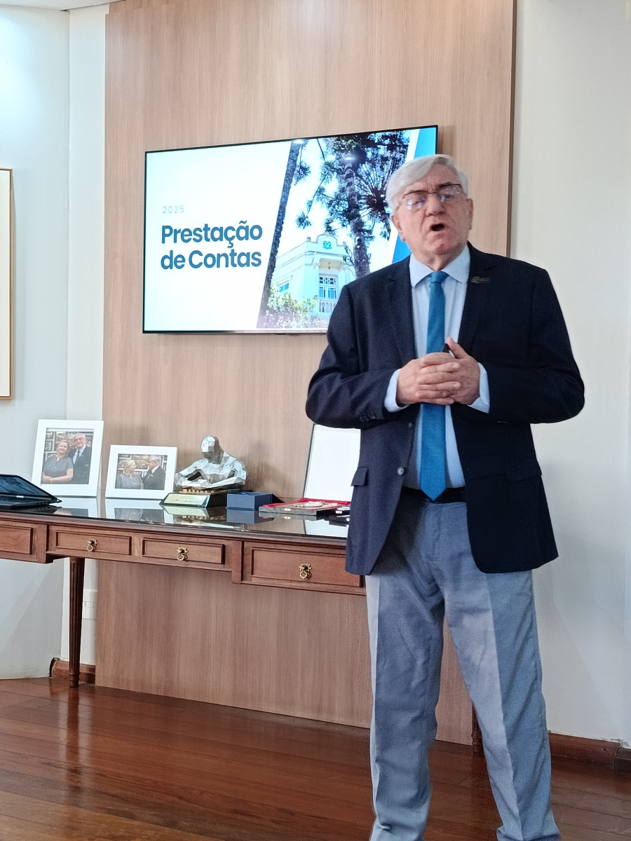 C�mara�de Vereadores�aprova�contas�do prefeito S�rgio Chesini